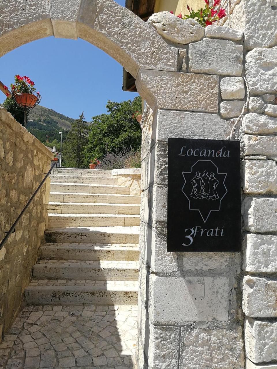 Locanda Tre Frati Pescocostanzo Exterior photo